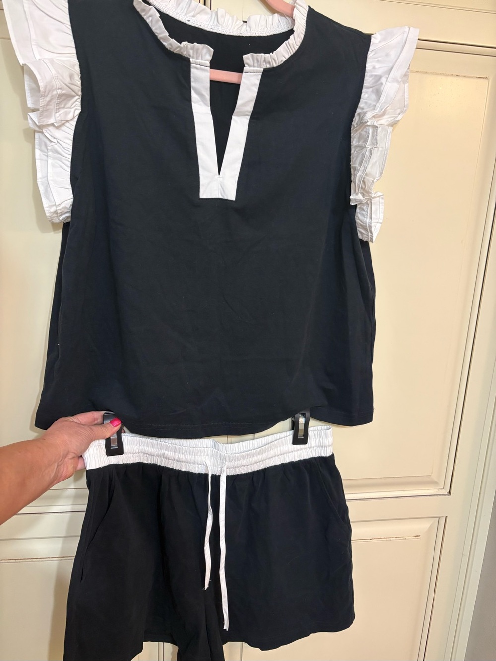 Amazon Black and White Ruffle Sleeve Shorts Set